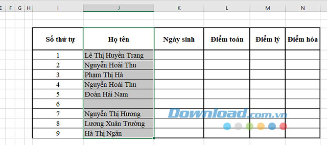 Lựa chọn vùng dữ liệu muốn xóa dòng trắng trên bảng tính Excel