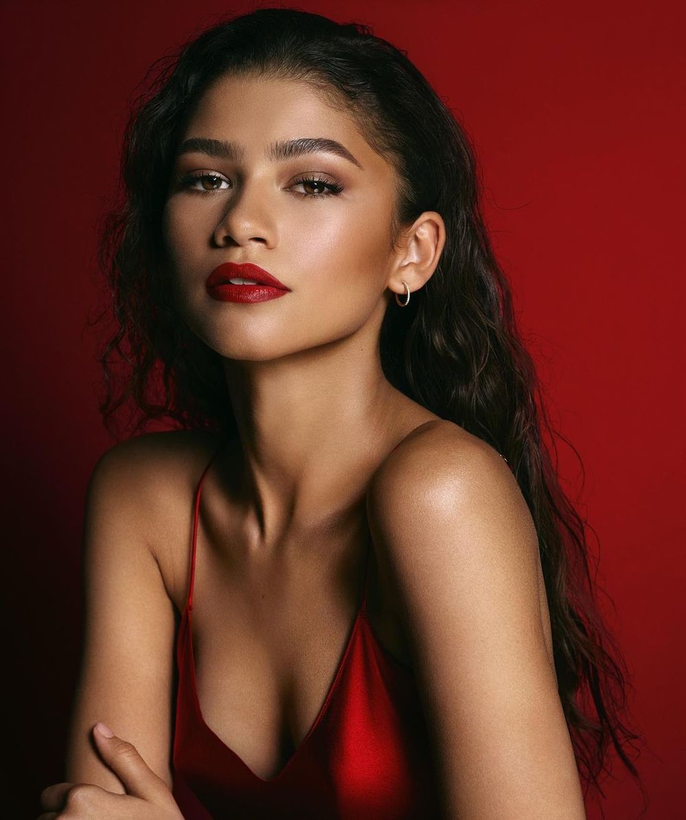 Nhan sắc xinh đẹp, quyến rũ của bông hồng lai Zendaya. 