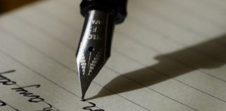 Viết đoạn văn kể về một sự việc mà em được chứng kiến hoặc tham gia ở trường